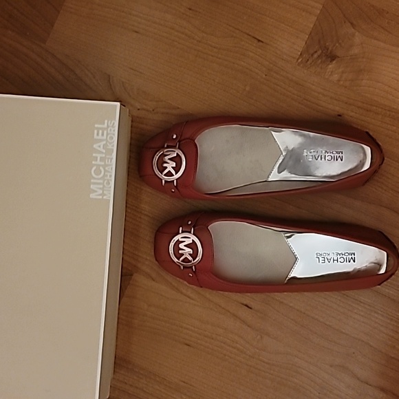 Michael Kors Red Loafers with Black Soles - Picture 4 of 4